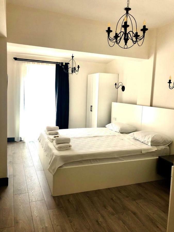 Victoria Hotel And Lounge Foça Bagian luar foto