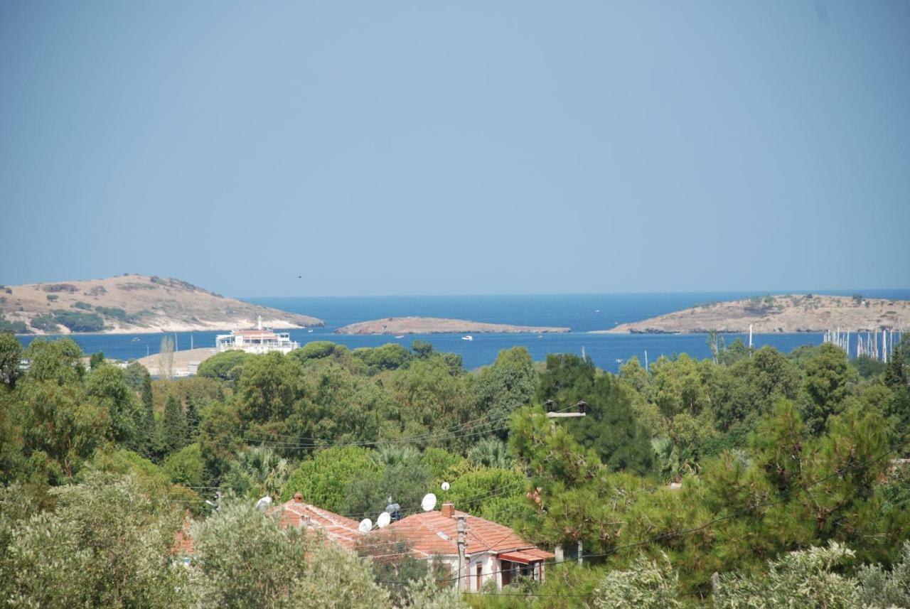 Victoria Hotel And Lounge Foça Bagian luar foto